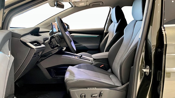 Skoda Enyaq 8 of 13