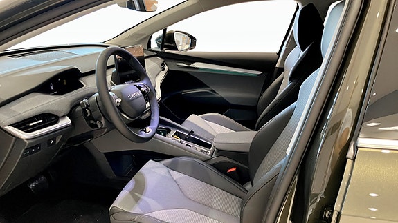 Skoda Enyaq 7 of 13
