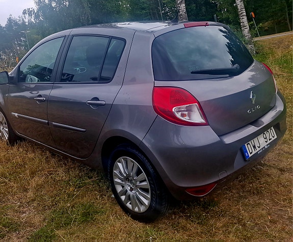 Renault Clio 3 of 8
