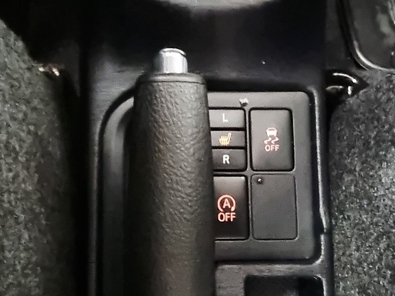 Toyota Yaris 15 of 24