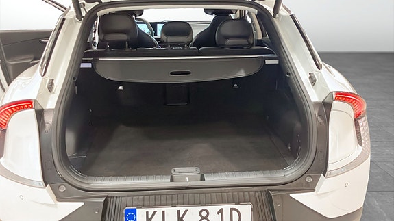 Kia EV6 12 of 17