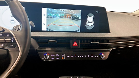 Kia EV6 11 of 17