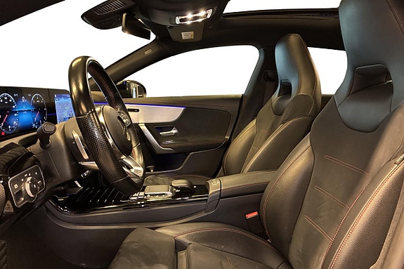 Mercedes-Benz CLA200 d 14 of 22