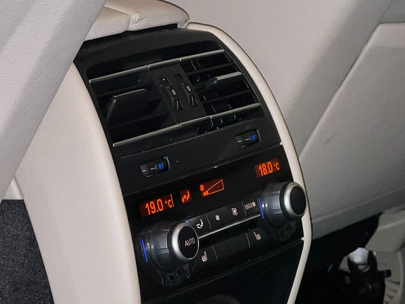 BMW 750i 10 of 10