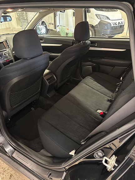Subaru Outback 6 of 10