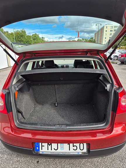 Volkswagen Golf V 4 of 6