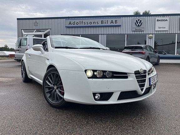 Alfa Romeo Spider 4 of 29