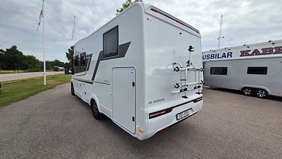 Adria Coral 670DL 3 of 21
