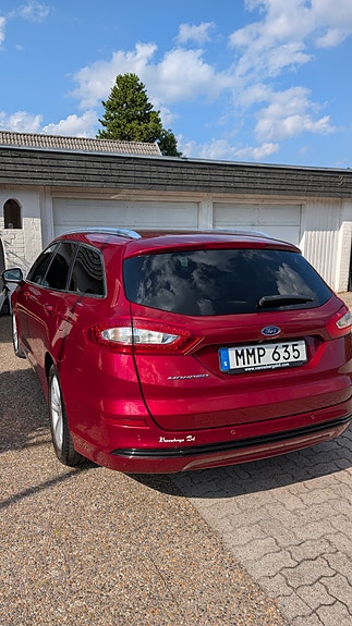 Ford Mondeo 2 of 5
