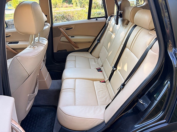 BMW X3 7 of 10