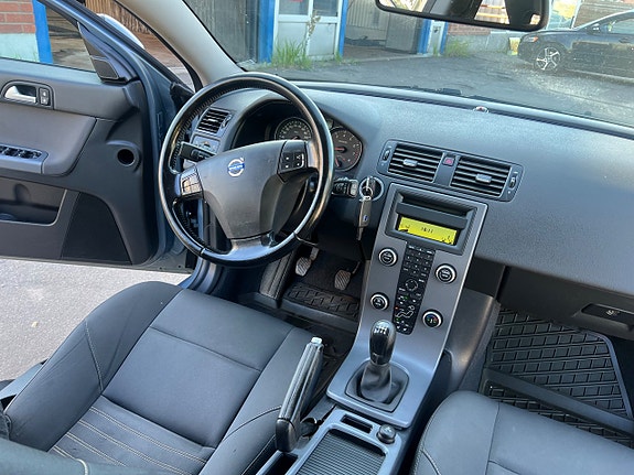 Volvo V50 14 of 19
