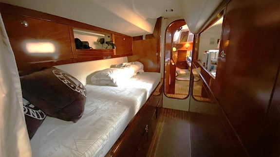 Amel 54 / 2011 11 of 12