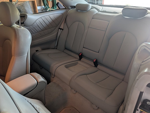 Mercedes-Benz CLK500 8 of 16