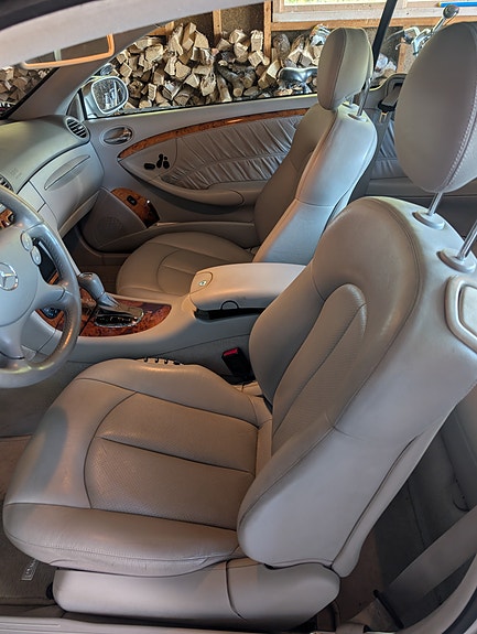 Mercedes-Benz CLK500 7 of 16