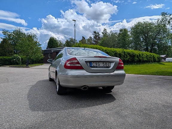 Mercedes-Benz CLK500 4 of 16