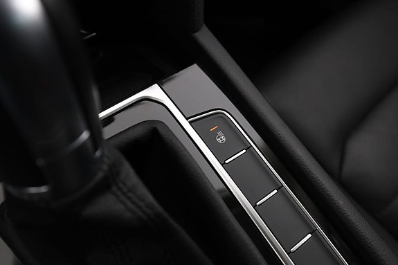 Volkswagen Passat Alltrack 29 of 30