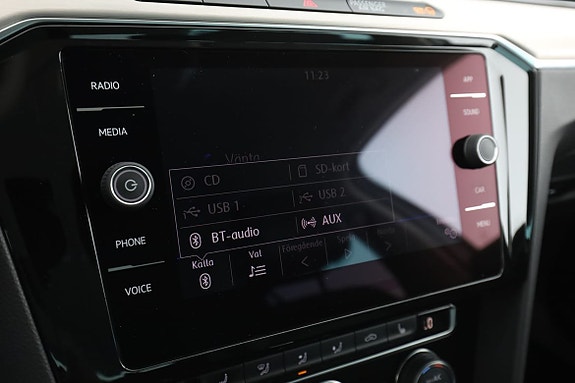 Volkswagen Passat Alltrack 23 of 30