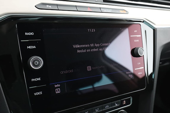 Volkswagen Passat Alltrack 21 of 30