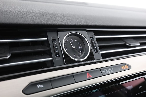 Volkswagen Passat Alltrack 25 of 30