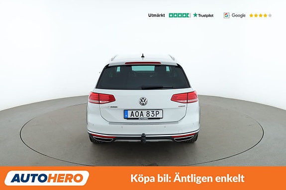 Volkswagen Passat Alltrack 4 of 30