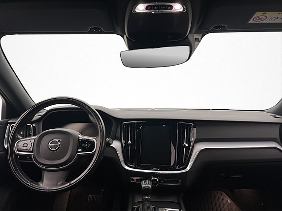 Volvo V60 Cross Country 13 of 30