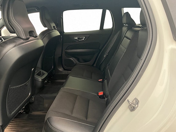 Volvo V60 Cross Country 15 of 30