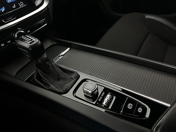 Volvo V60 Cross Country 28 of 30