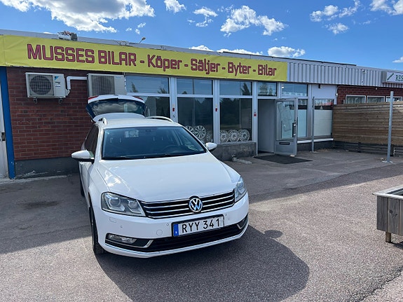 Volkswagen Passat 25 of 28