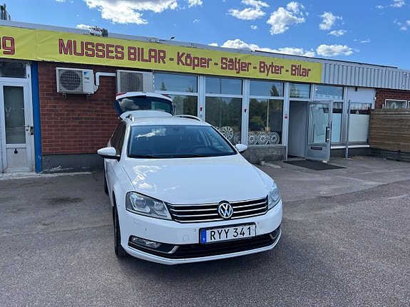 Volkswagen Passat 23 of 28