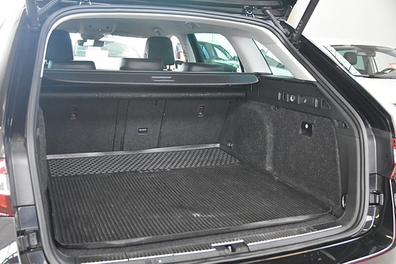 Skoda Superb 16 of 18
