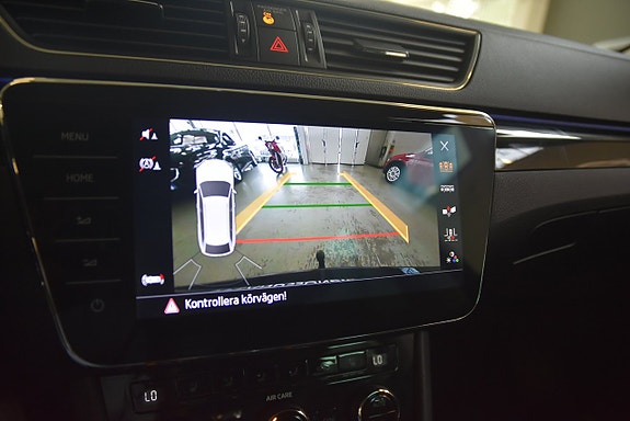 Skoda Superb 12 of 18