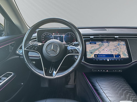 Mercedes-Benz E300 de 15 of 30
