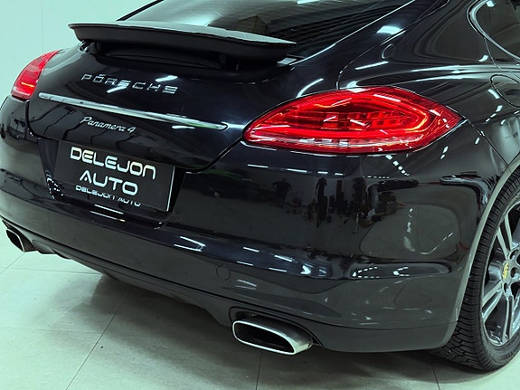 Porsche Panamera 4 5 of 18