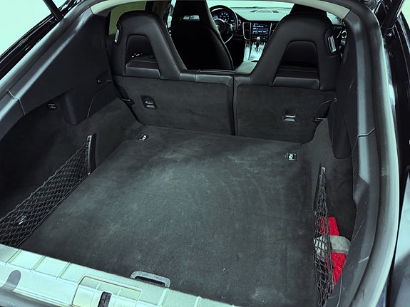 Porsche Panamera 4 13 of 18