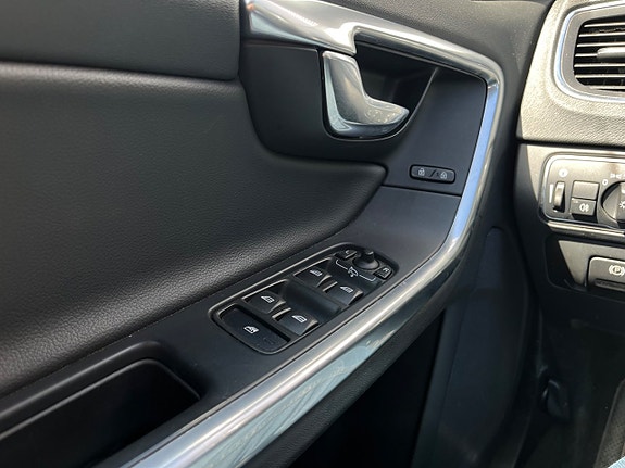 Volvo V60 15 of 27