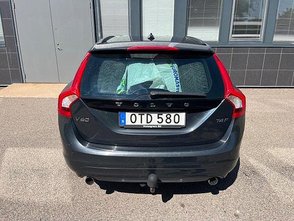 Volvo V60 6 of 27