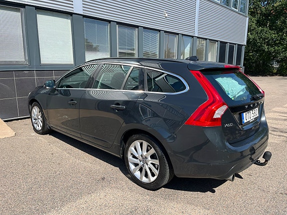 Volvo V60 7 of 27