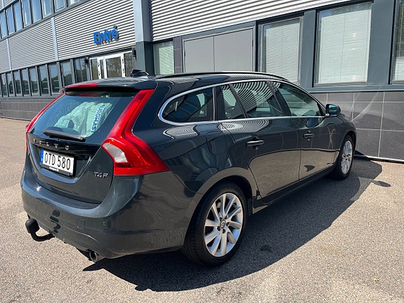 Volvo V60 5 of 27