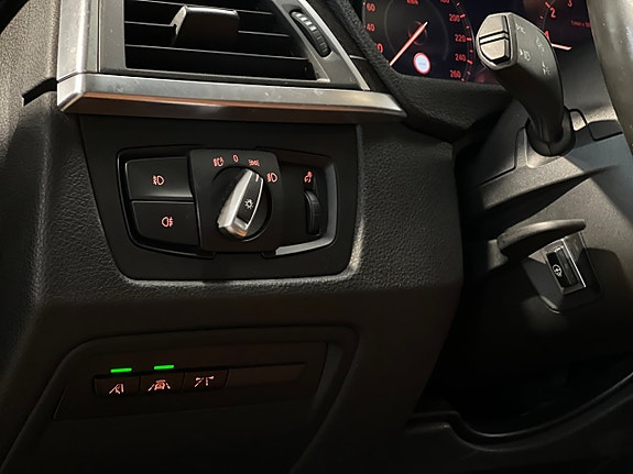 BMW 340i 12 of 19