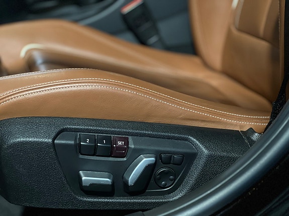 BMW 340i 5 of 19