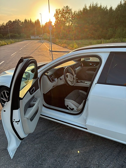 Volvo V60 11 of 11
