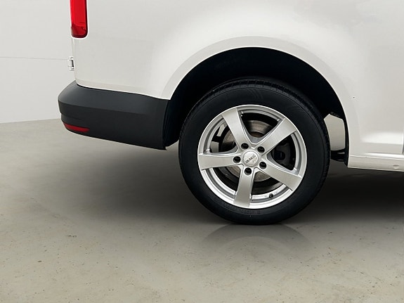 Volkswagen Caddy Maxi 28 of 29