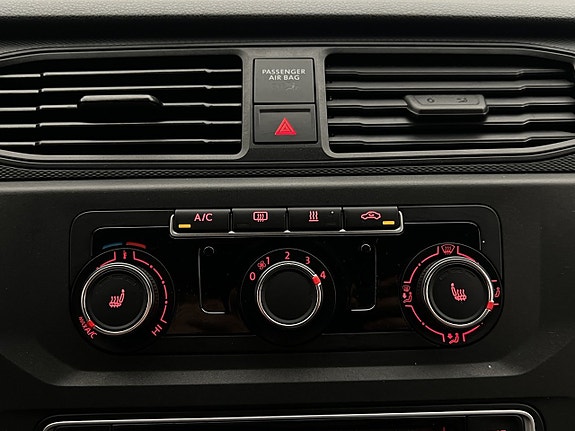 Volkswagen Caddy Maxi 21 of 29