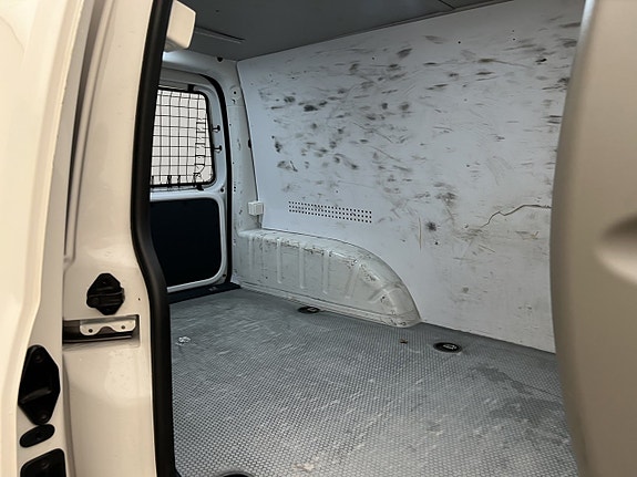 Volkswagen Caddy Maxi 15 of 29