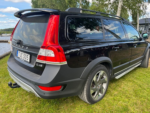 Volvo XC70 3 of 17