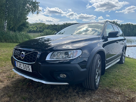 Volvo XC70 4 of 17
