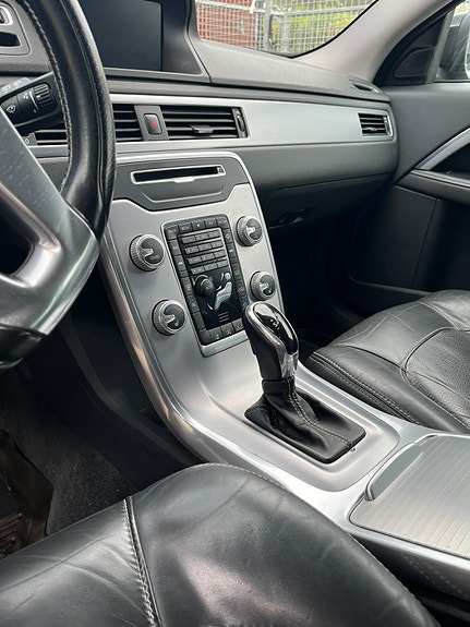 Volvo XC70 14 of 17