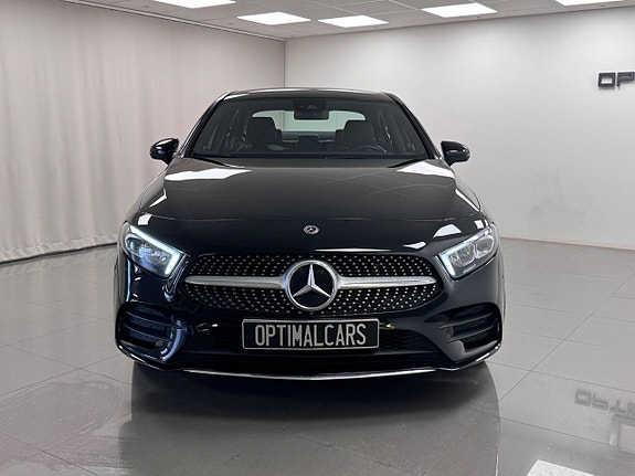 Mercedes-Benz A250 e 3 of 15