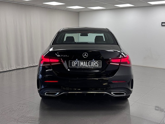 Mercedes-Benz A250 e 13 of 15