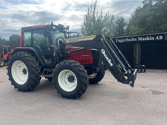 Valtra 6350 Hitech med lastare och Twintrac